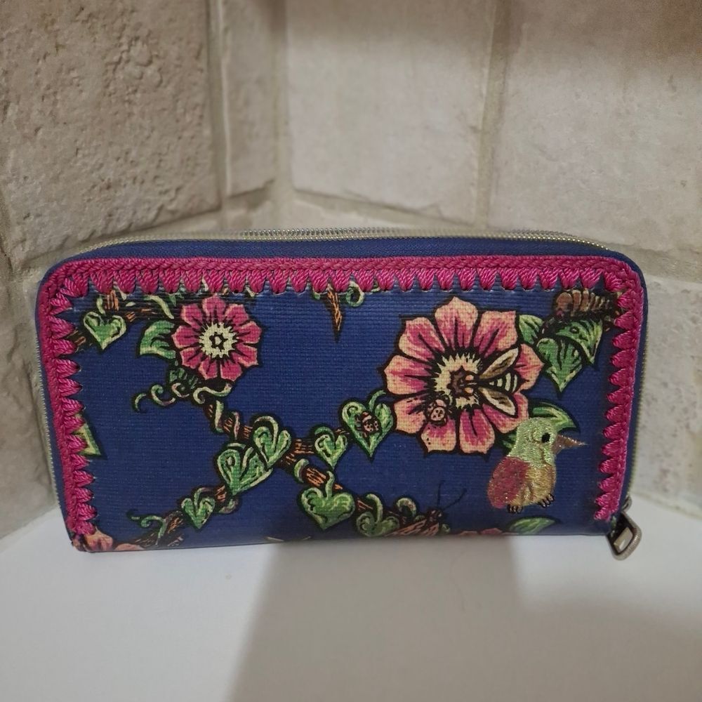 Sakroots Artist Circle Wallets - Picture 4 of 10